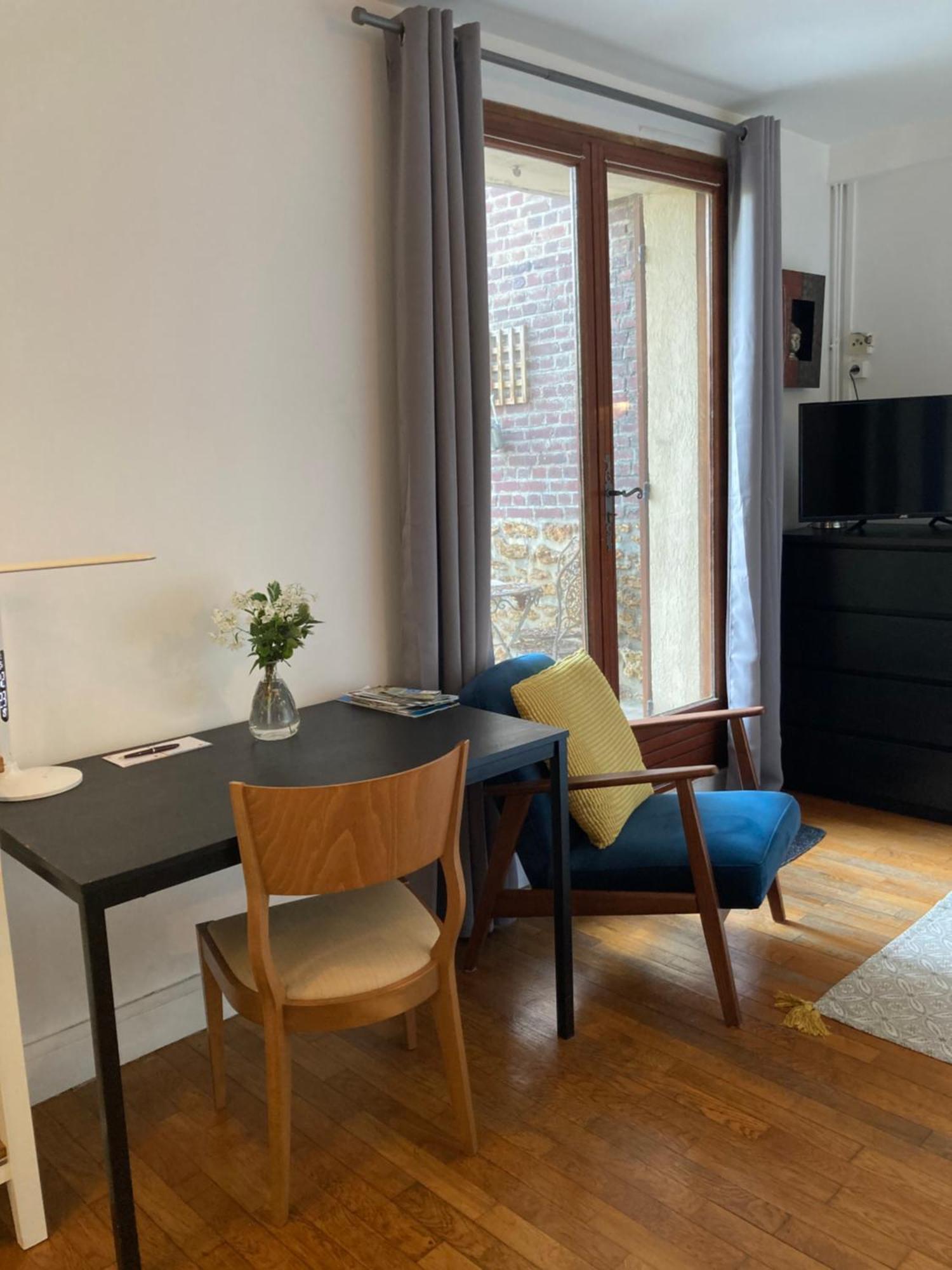 Studio Avec Terrasse Sur Jardin Fontenay-sous-Bois Esterno foto